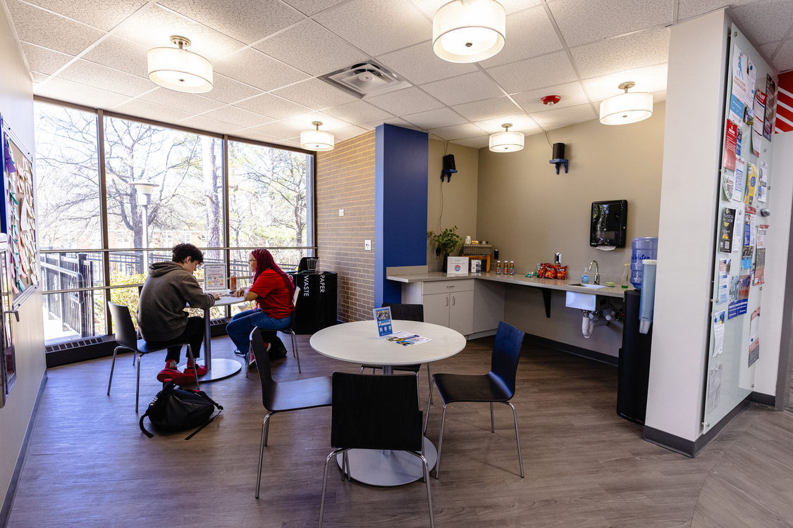 2 students in lounge